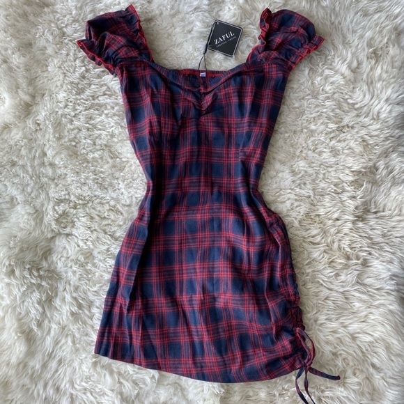⚠️SOLD⚠️Zaful Plaid Dress - Picture 3 of 3